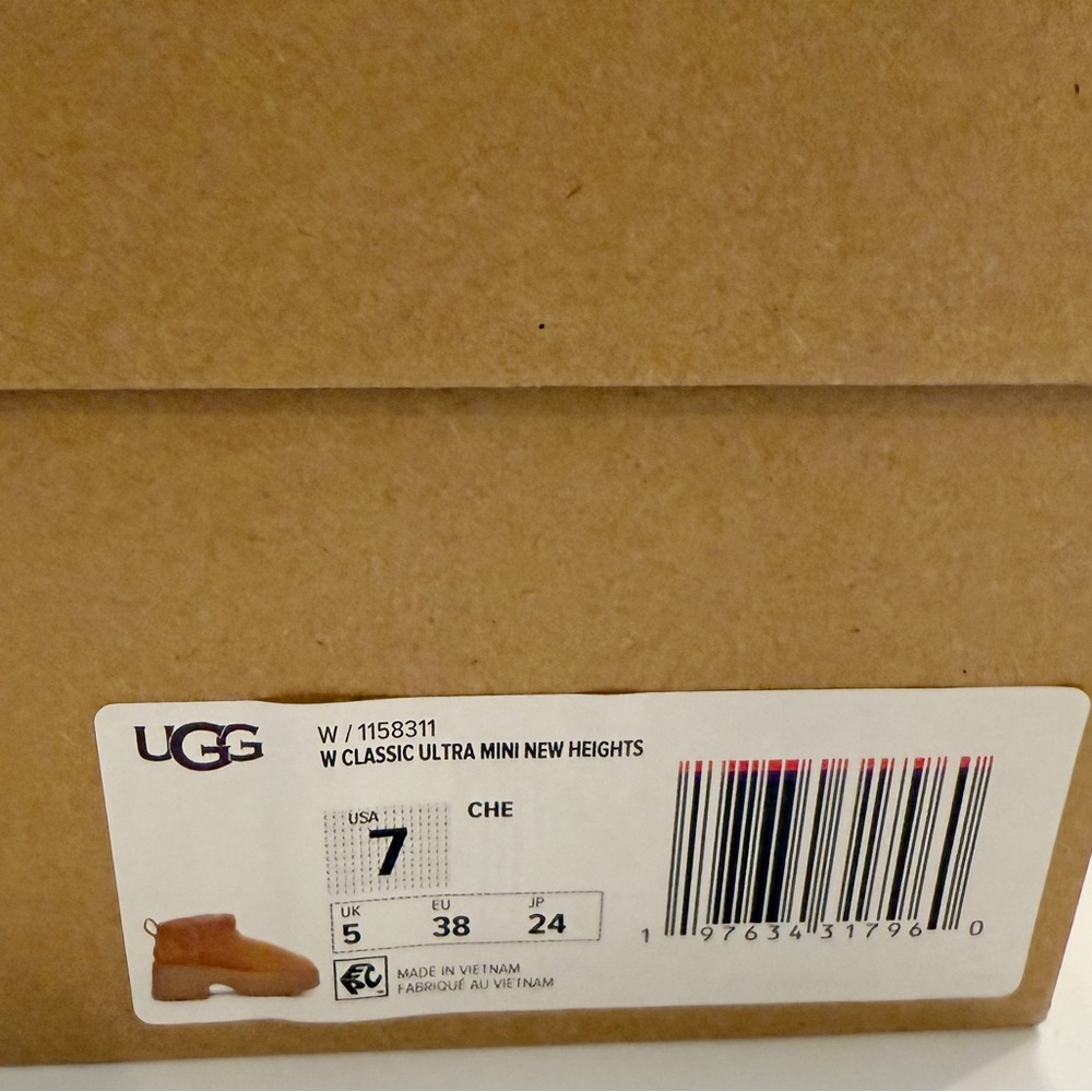 UGG Classic Ultra Mini Chestnut Platform Boot NWT - Picture 15 of 15